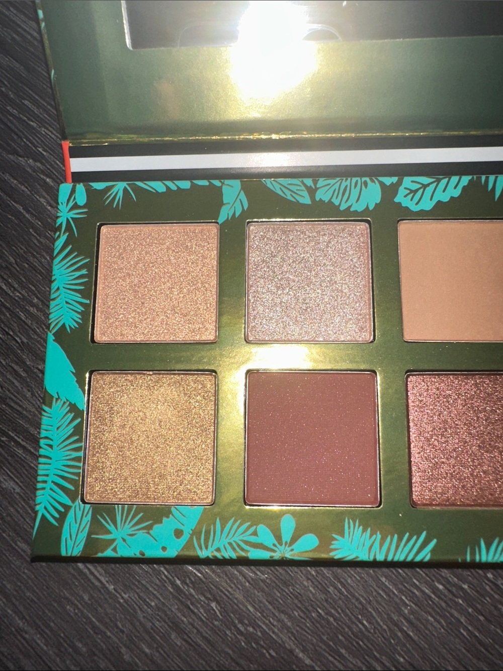 Sephora Animal-Eyes Eyeshadow Palette - Picture 4 of 6